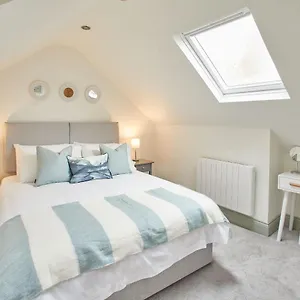 Host & - Threadneedle Holiday home